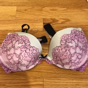 DREAM ANGELS VS PUSH UP BRA